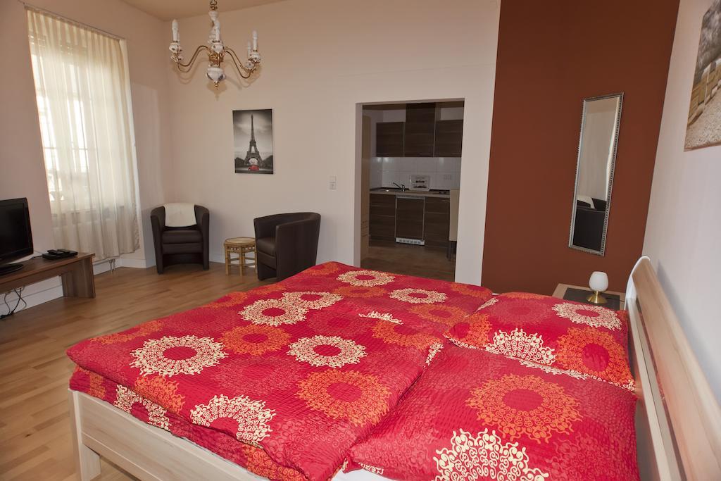 Апартаменты Ferienhaus Arianna Трабен-Трарбах Экстерьер фото